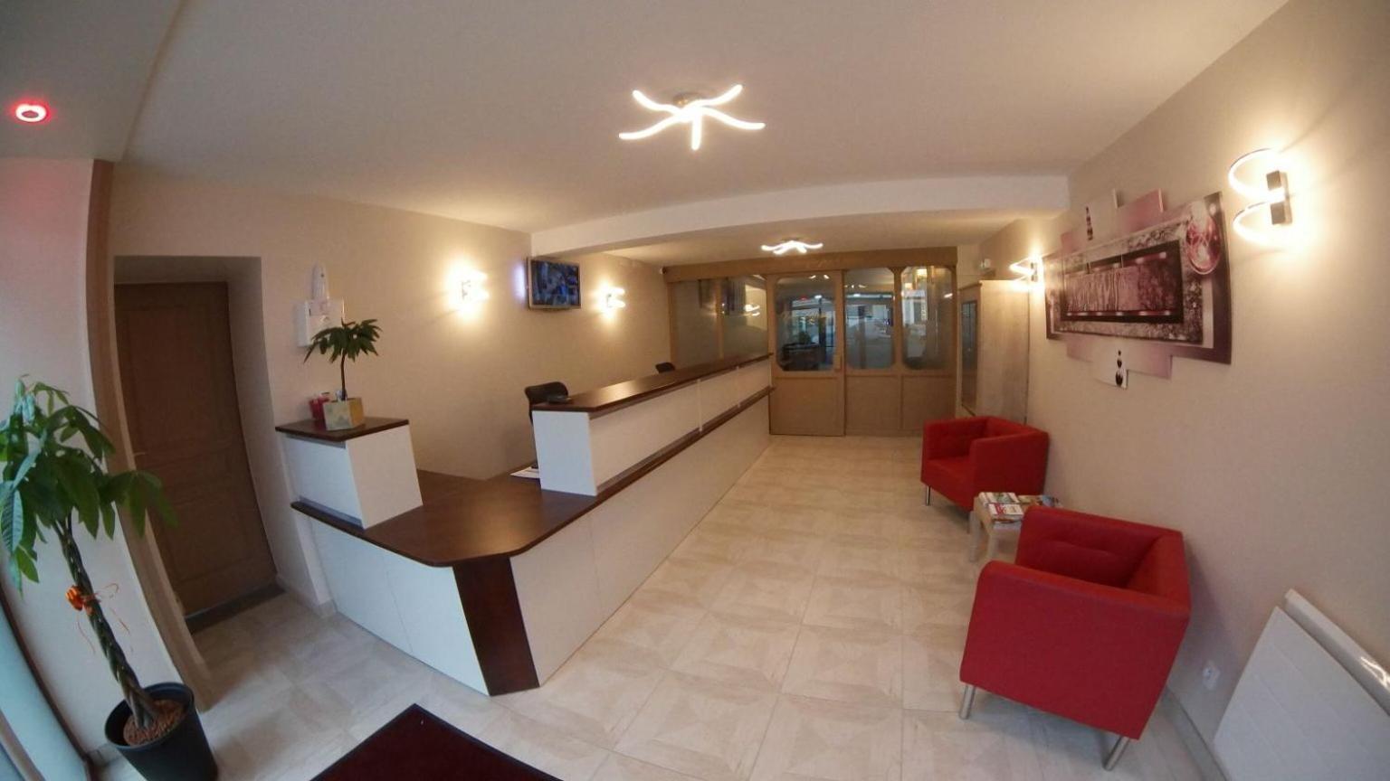 Nevers Hotel Luaran gambar