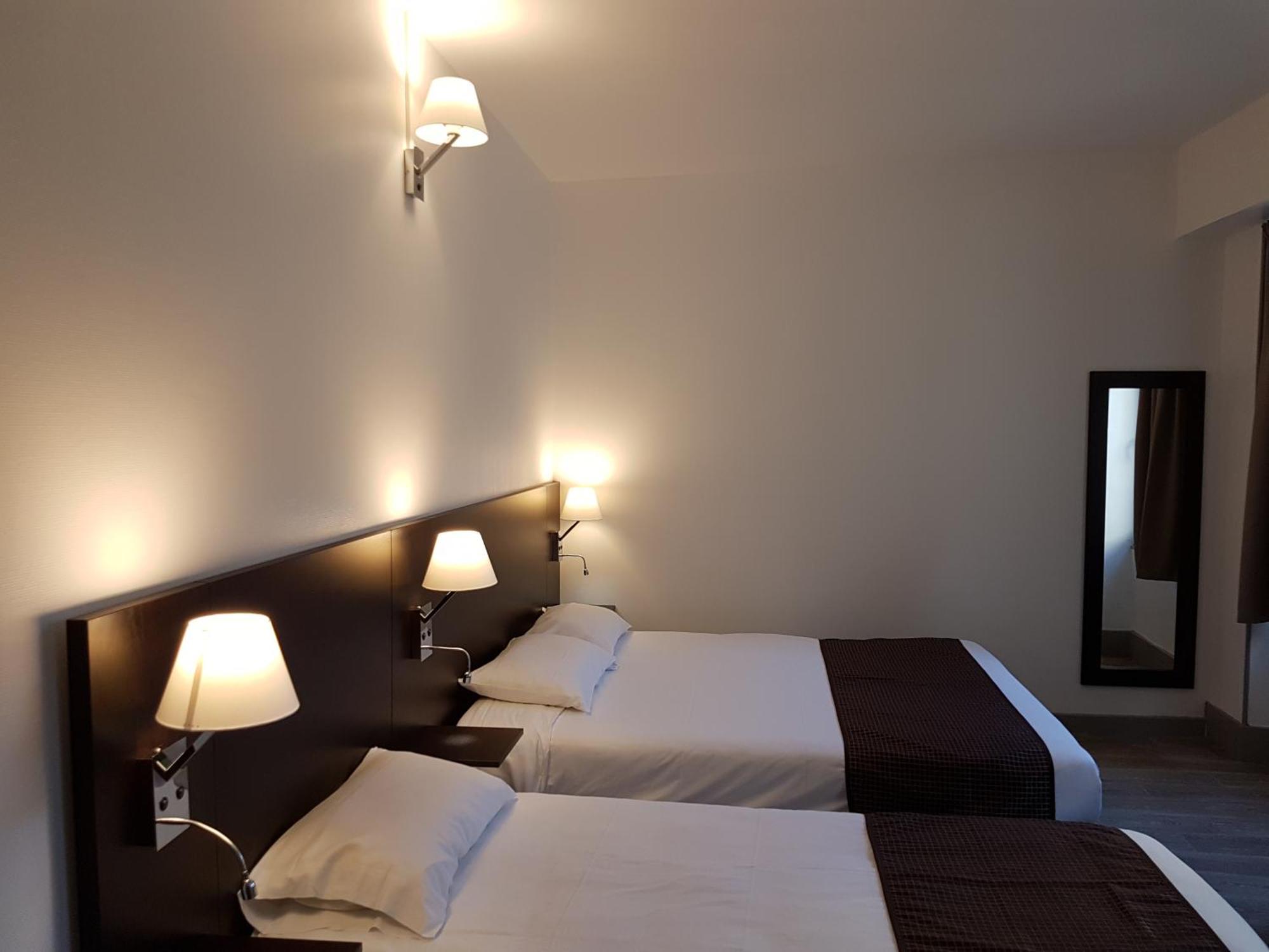 Nevers Hotel Luaran gambar